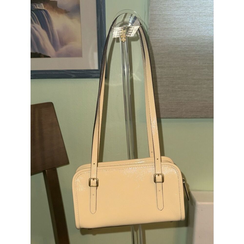 Coach Originals Swing Zip Bag 20 Brass/Chalk White Crinkle Patent Leather